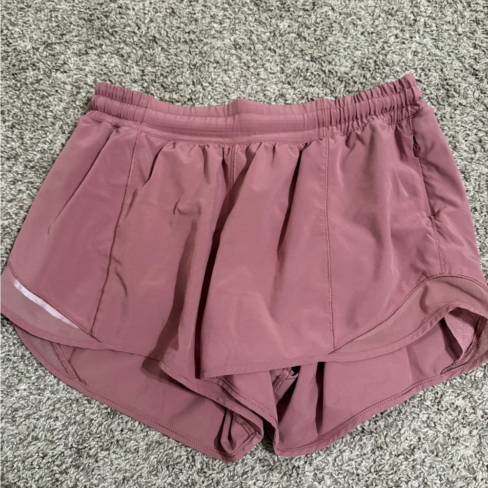 Lululemon Hotty Hot 4” Shorts